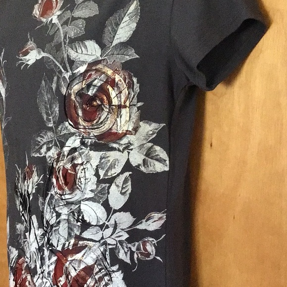 New Pinkberry Floral Gray Top🔥Reduced Price🔥 - Picture 2 of 8